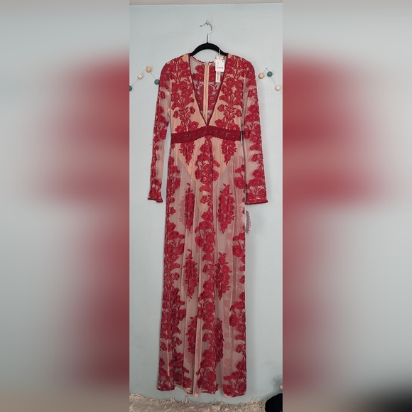 Free People Temecula Dress For Love & Lemons Maxi  Barberry M NWT 8 sold out! - Picture 4 of 5